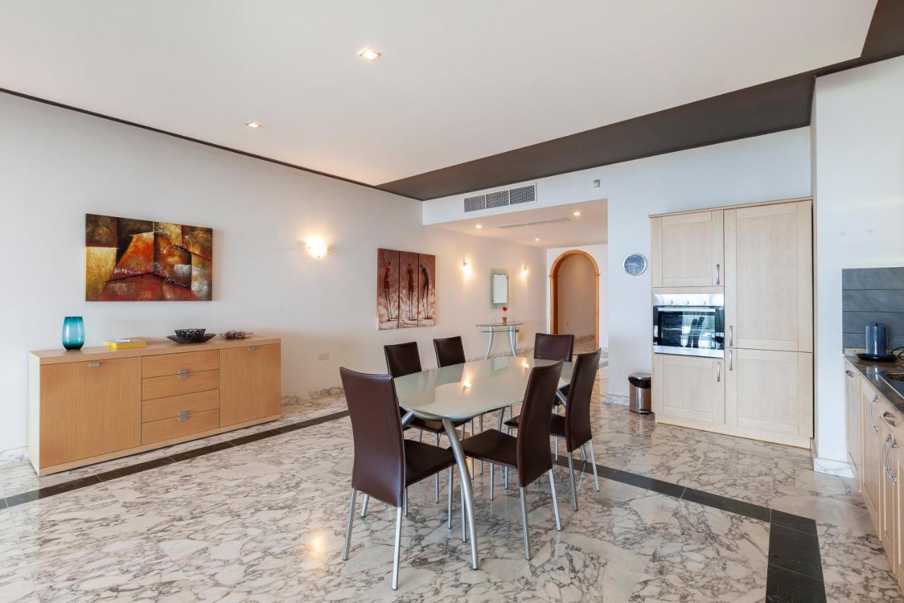 Spacious Seafront Apt With Living, Sofa, Wifi & Ac By 360 Estates Sliema Buitenkant foto